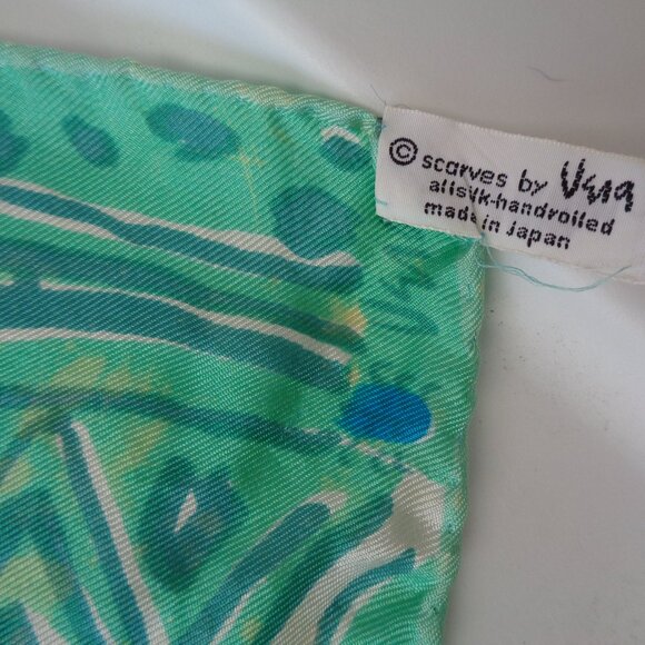 Vera Neumann Blue Green Abstract Woman's Silk Scarf - Picture 2 of 2